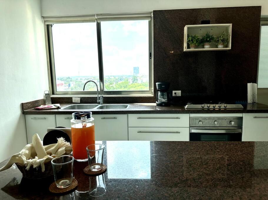 3br Beautiful With Pool Gym & Great Location Ferienhaus